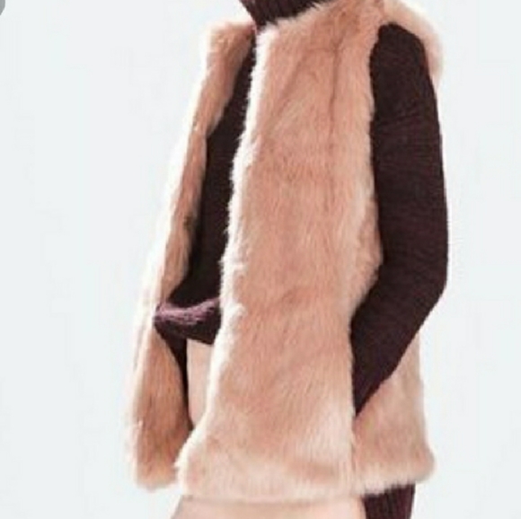 Zara Jackets & Blazers - ZARA Beige-Pink Faux Fur Long Vest S